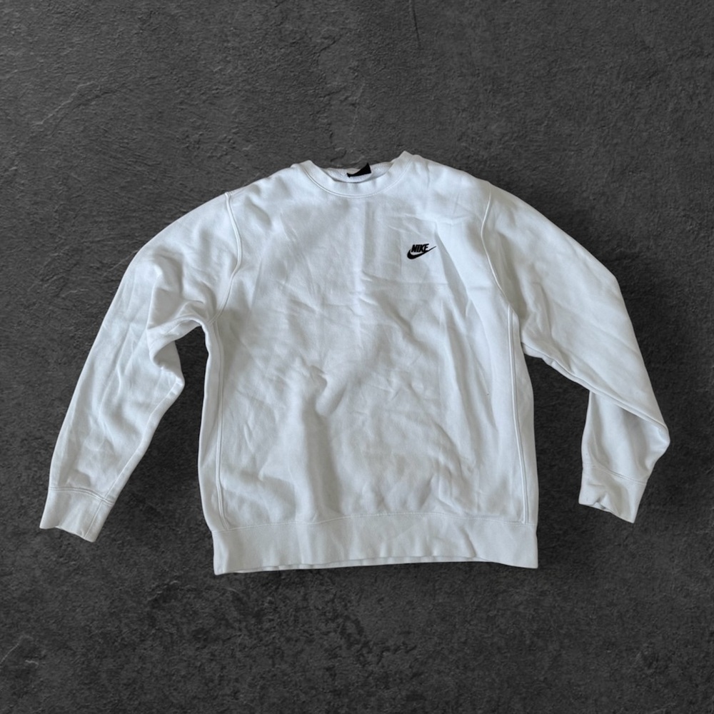 Nike Men's White Crewneck Sweatshirt with Logo